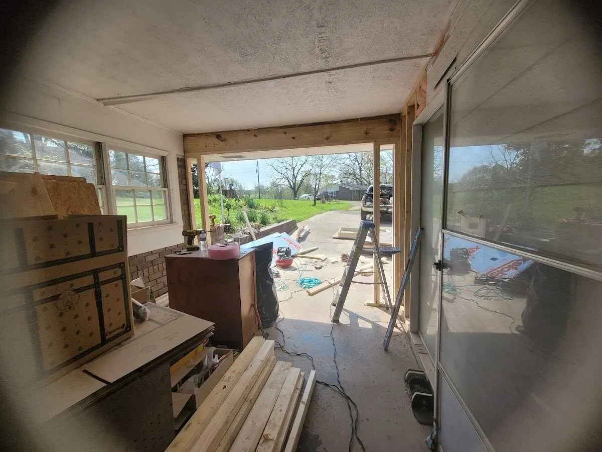 Air movers and dehumidifier for Drying & Dehumidification in Cypress Gardens